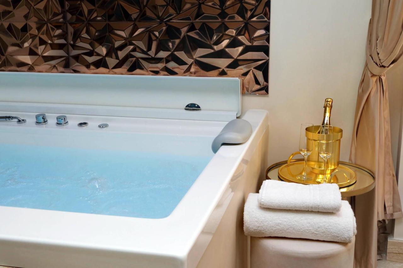 Spanish Hills Collection Luxury Suites & Jacuzzi Rome Buitenkant foto